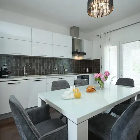 Appartement Rs Two Bedroom Sukošan
