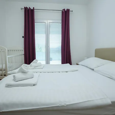 Rs Two Bedroom Appartement *
