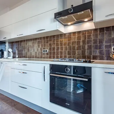 Rs Two Bedroom Apartment Sukosan