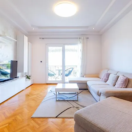 Apartment Rs Two Bedroom Sukosan