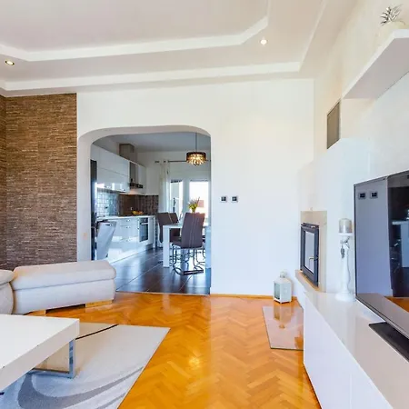 Apartment Rs Two Bedroom