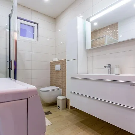 Apartment Rs Two Bedroom Sukosan