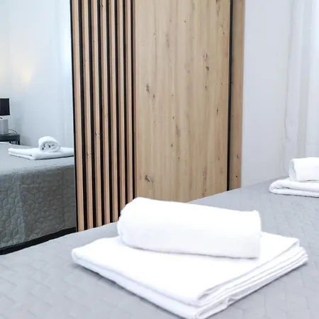 Rs In Apartament